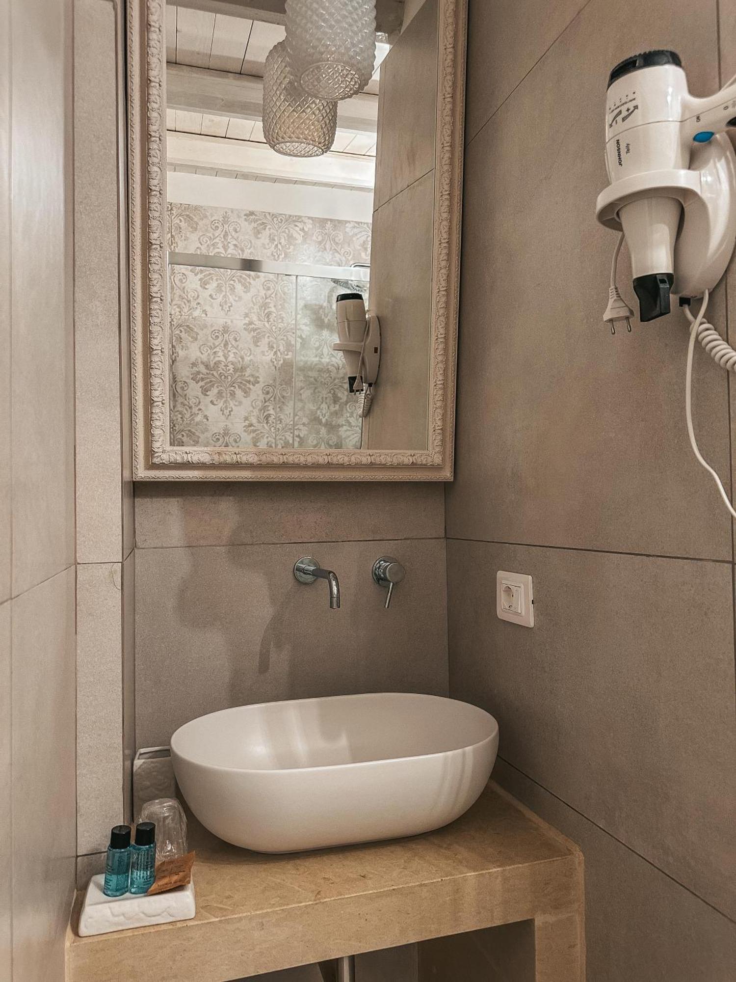 Palazzo Alma Luxury Rooms Casarano Exterior foto